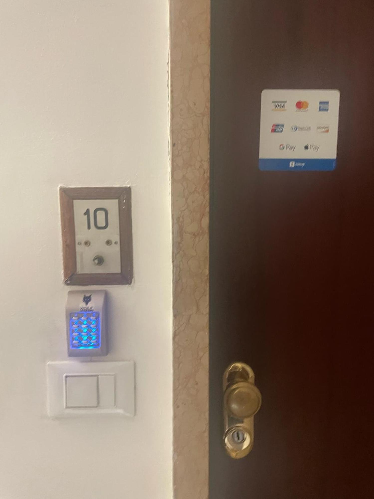 B&B Fossatello Affittacamere Генуя Экстерьер фото